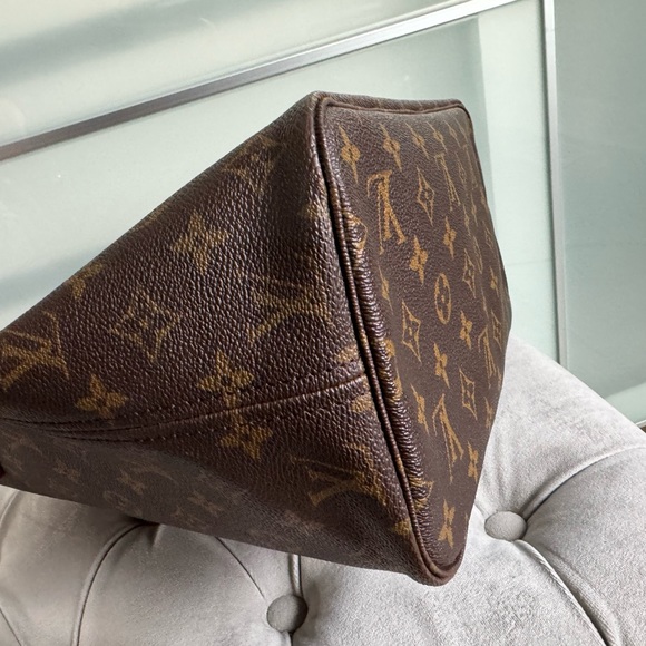 LV Neverfull MM - Picture 2 of 10